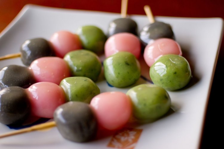 Bunte Dango