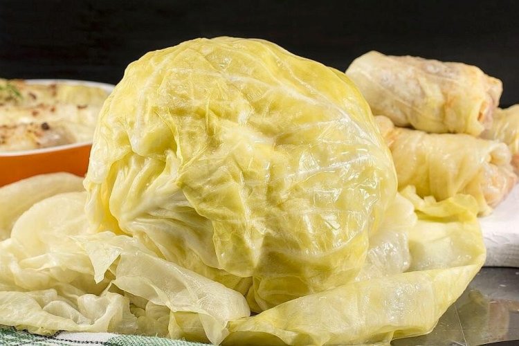 Sauerkraut aus ganzen Kohlköpfen