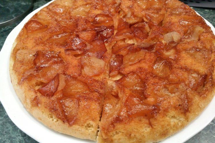 Tarta de manzana en sartén