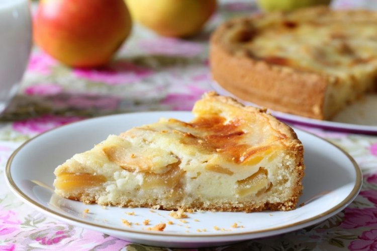 Tarta de manzana con requesón