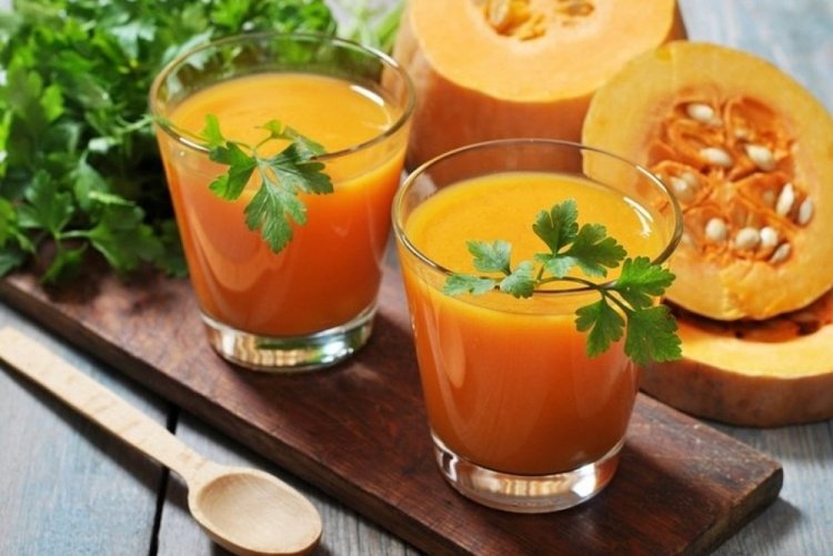 Pumpkin Juice with a Blender