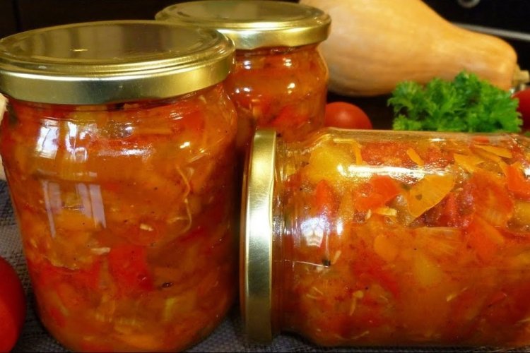 Ensalada de calabaza con pimiento morrón para el invierno