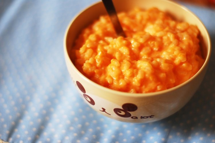 Pumpkin Rice Porridge with Banana and Soy Milk