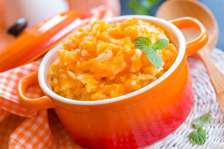 Pumpkin Rice Porridge with Milk and Water