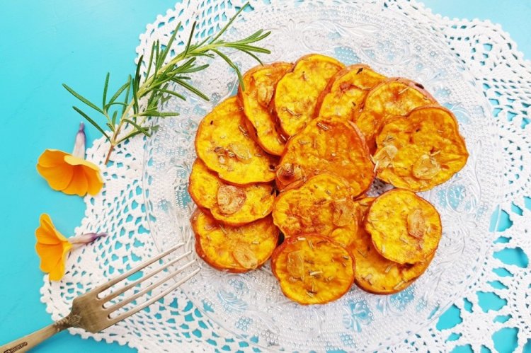 Süßkartoffeln mit Sauerrahm aus dem Ofen