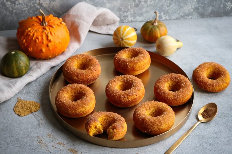 Pumpkin Doughnuts