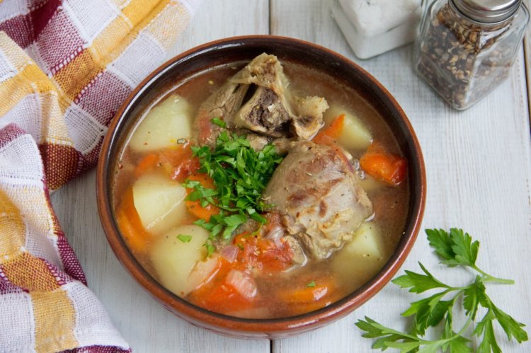 Shurpa de cordero – receta clásica