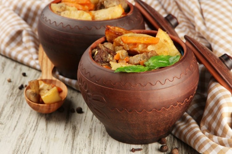 Pork Tongue in Pots