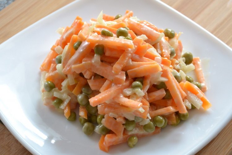 Carrot and Green Pea Salad
