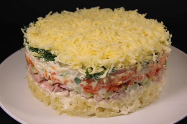 Layered Salad with Smoked Chicken and Korean Carrots
