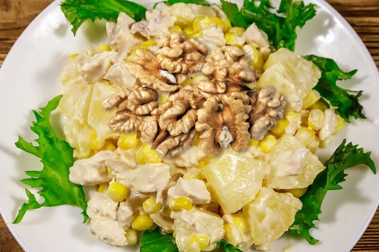 New Year's Salad with Chicken, Pineapples, and Nuts