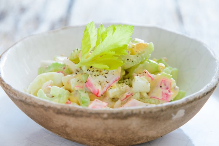 Krabbensalat mit Sellerie