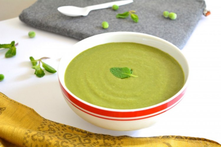 Kürbis-Cremesuppe mit Spinat