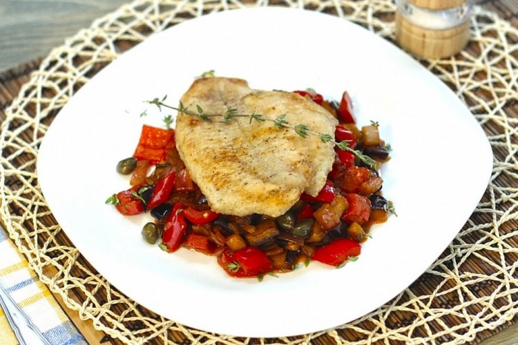 Heilbutt mit Auberginen und Paprika