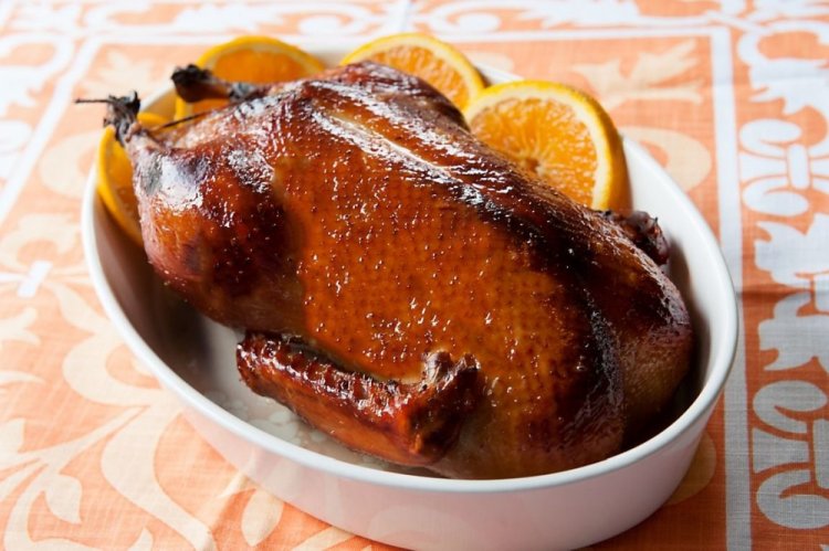 Ente mit Honig im Bratschlauch