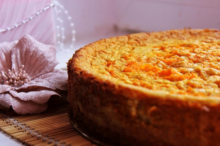 Pastel de zanahoria con manzanas