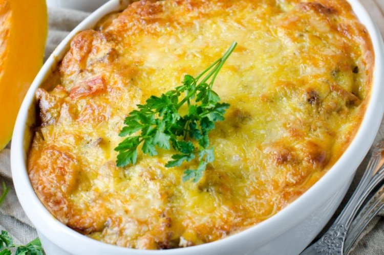 Pastel de zanahoria con pollo y champiñones