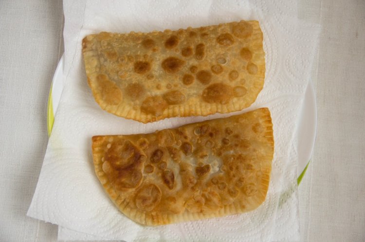 Tschebureki mit Fleisch – klassisches Rezept