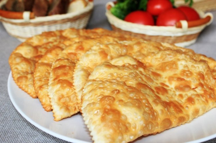 Tschebureki mit Wodka