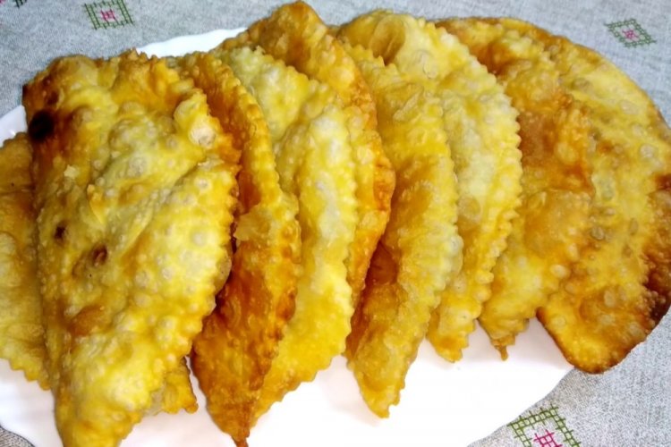 Fasten-Tschebureki