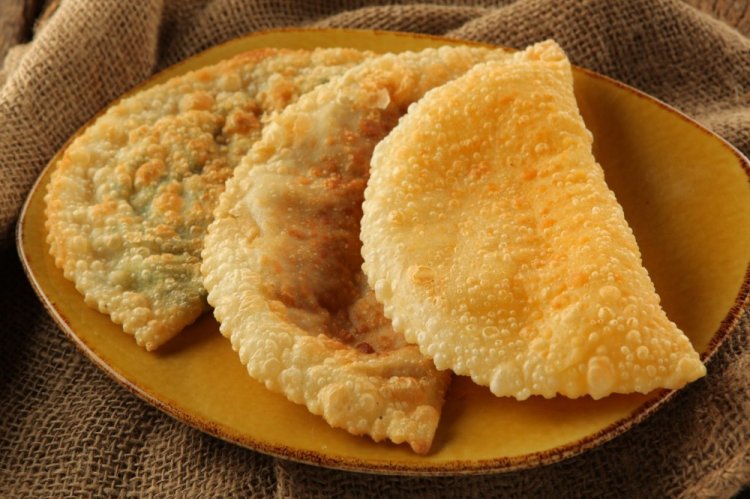 Tschebureki mit Fisch