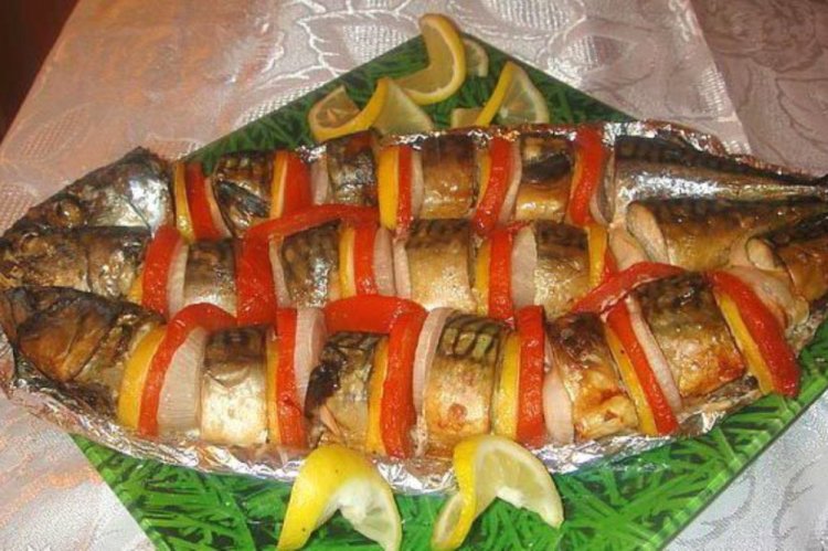 Mackerel with Tomatoes in Foil