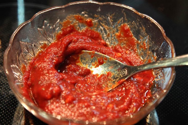 Marinade with Tomato Paste for Pork Ribs
