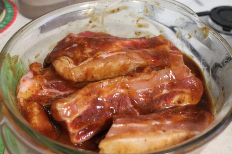 Canadian-Style Marinade for Pork Ribs