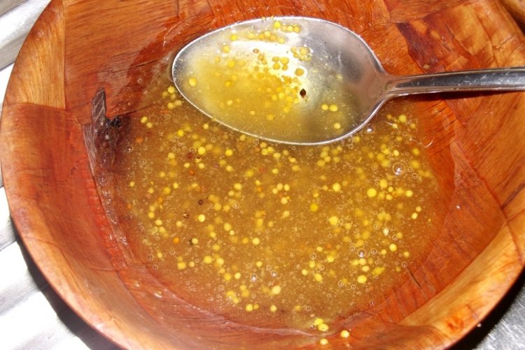 Adobo de miel y mostaza para pollo a la sartén