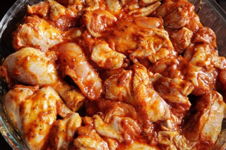 Adobo para pollo con pasta de tomate