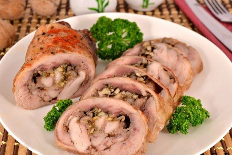 Hähnchenroulade mit Pistazien