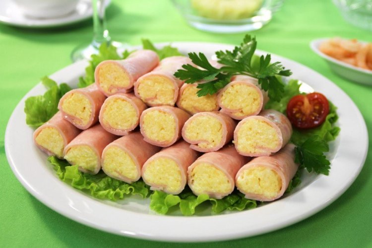 Schinkenröllchen mit Käse