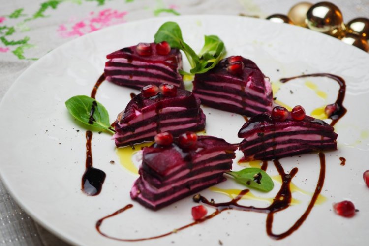 Terrine aus Roter Bete und Ricotta