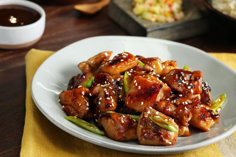 Teriyaki-Hähnchen in Sojasauce