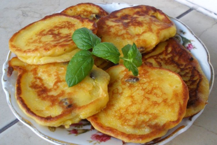 Pumpkin Fritters with Raisins