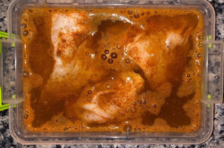 Adobo de cerveza negra para alitas de pollo