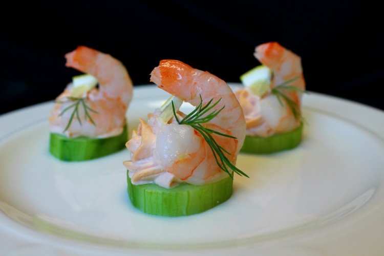 Canapés de camarones sin pan