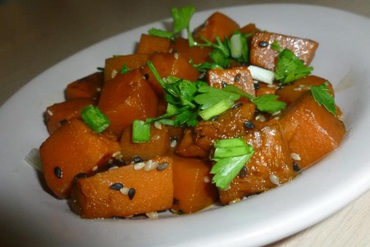 Kürbis mit Sojasauce im Bratschlauch