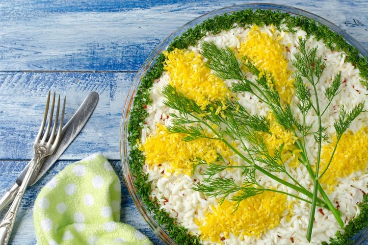 Mimosa Salad with Apples