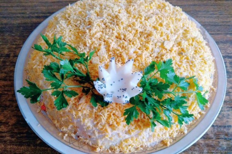 Mimosa Salad with Tuna and Bell Pepper