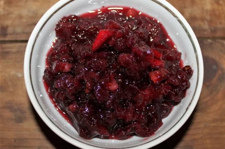 Apple Filling with Lingonberries
