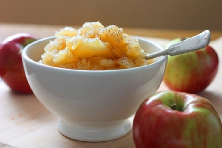 Apple Filling with Raisins for Pies