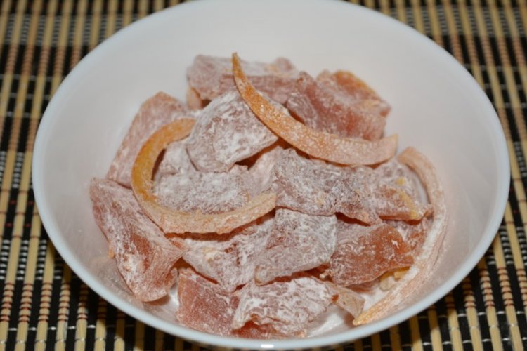Kandierter Kürbis mit Orangenschalen