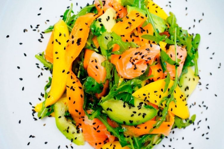 Salmon and Mango Salad