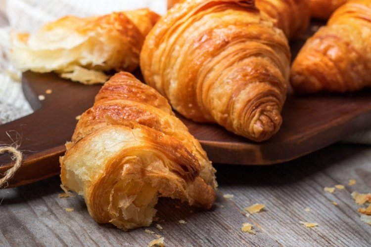 Puff Pastry Croissants with Pear and Honey