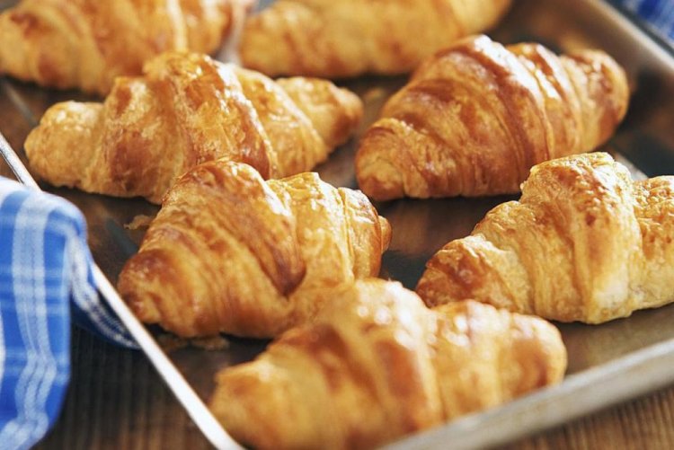 Puff Pastry Croissants with Nuts and Chocolate