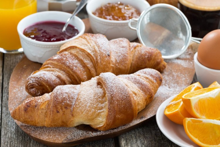 Puff Pastry Croissants with Jam