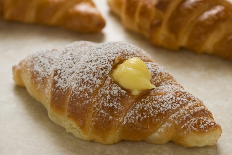 Puff Pastry Croissants with Custard