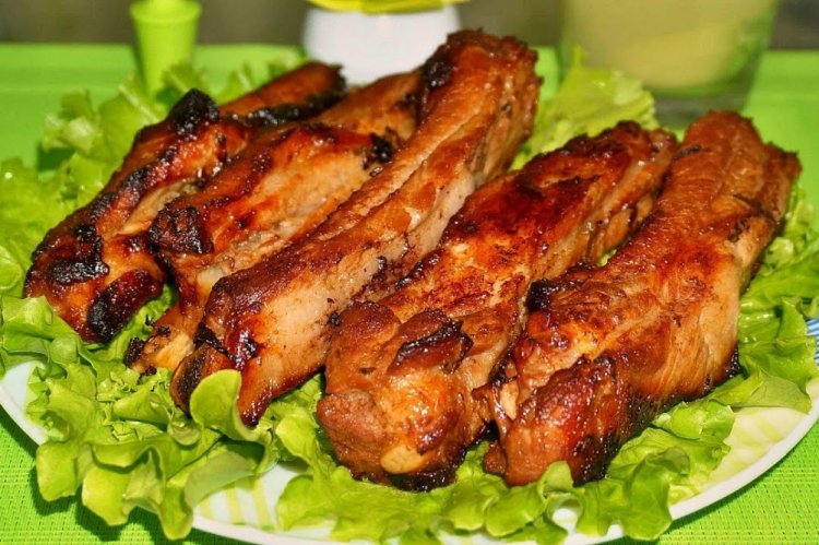 Costillas de cerdo en salsa de soja en bolsa