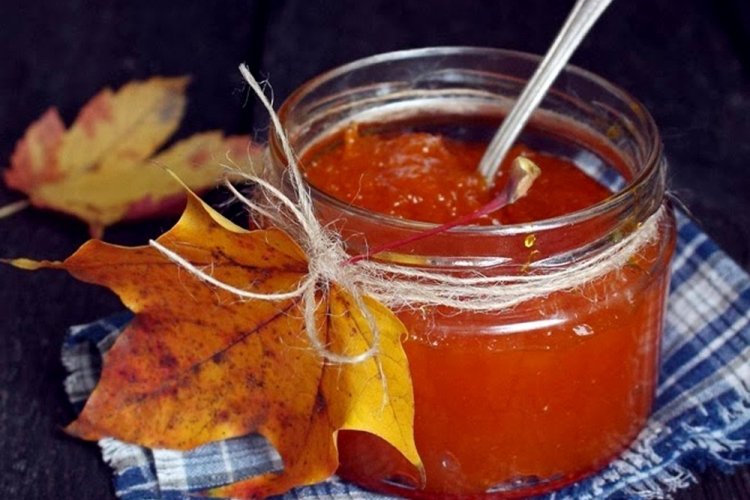 Grated Pumpkin and Lemon Jam